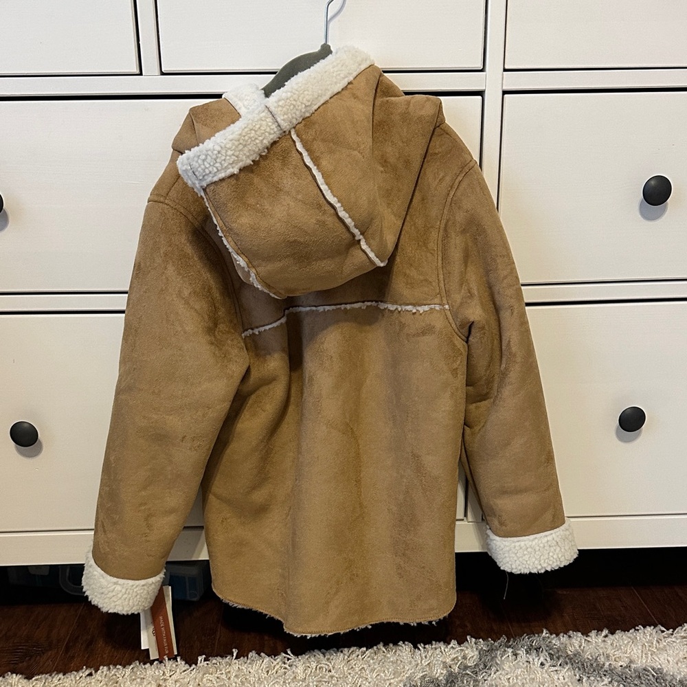 Koolaburra by UGG, Tan Kids Suede Jacket with Sherpa Trim - Picture 3 of 4